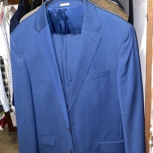 Navy blue Harringbone Joseph Abboud 2 piece suit. 44L jacket and 38x34 pants